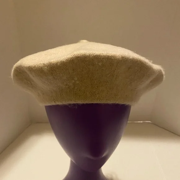 Wool Beret - Picture 9 of 12